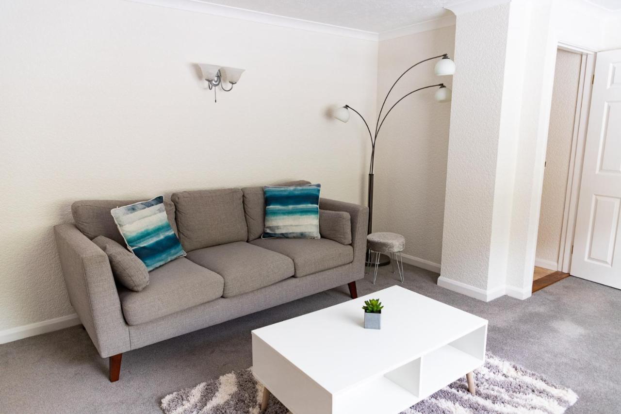 2 Chatsworth Riverscape Apartments - Peaceful Apartment In Great Location With Free Parking Overlooking The Gannel Just A Short Walk From Newquays Incredible Beaches And Local Amenities นิวคีย์ ภายนอก รูปภาพ